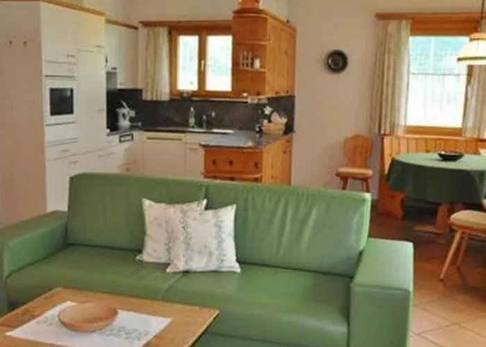 Appartement Chesa Sunasain V3 By Interhome